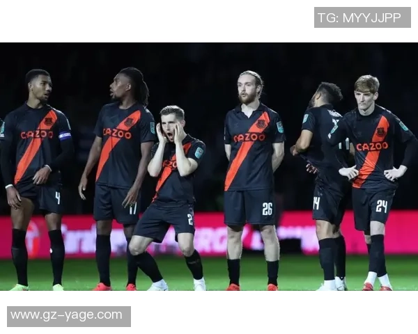 足总杯精彩对决女王队迎战斯旺西队争夺晋级名额