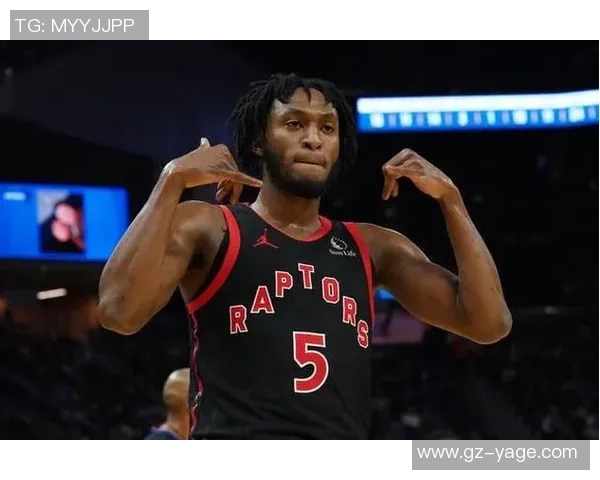 伊曼纽尔奎克利的崛起：从新秀到球队核心的精彩历程