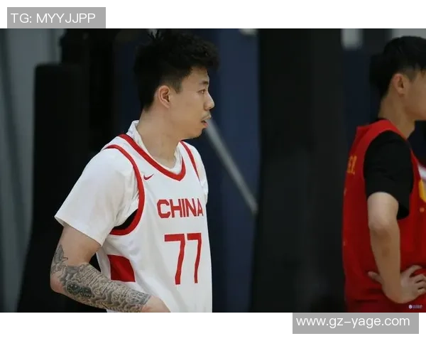 中国男篮与意大利队激烈冲突引发热议赛场风波再掀波澜