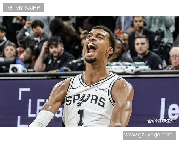 马刺与火箭激战正酣5月12日精彩对决引发球迷热议